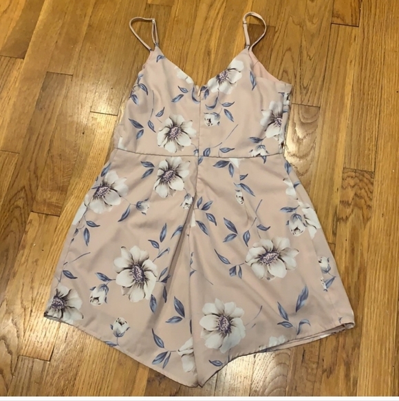 Lulu's Pink Sleeveless Spaghetti Strap Romper for Weddings - Picture 2 of 7